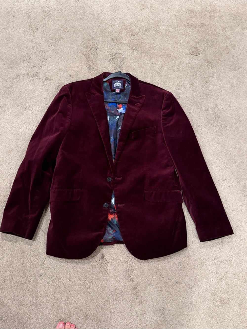 Men's Burgundy Velvet Sport Blazer - Modern Notch Lapel